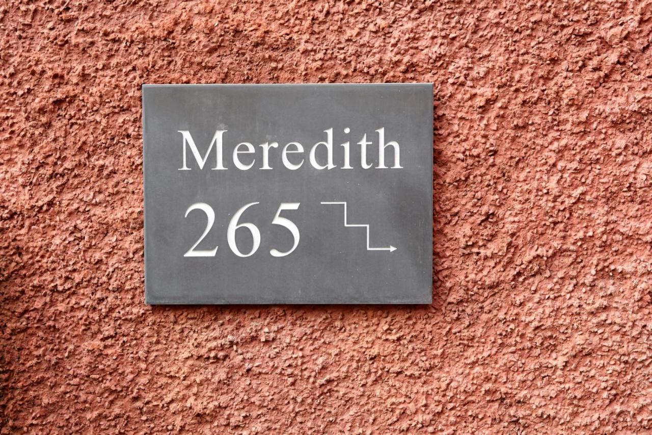 Meredith Way With Parking - Your Apartment Bristol Bagian luar foto